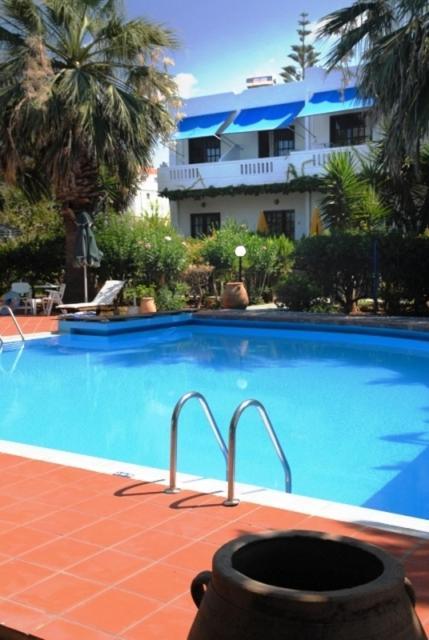 Kalives Apartments Kalyves Bagian luar foto